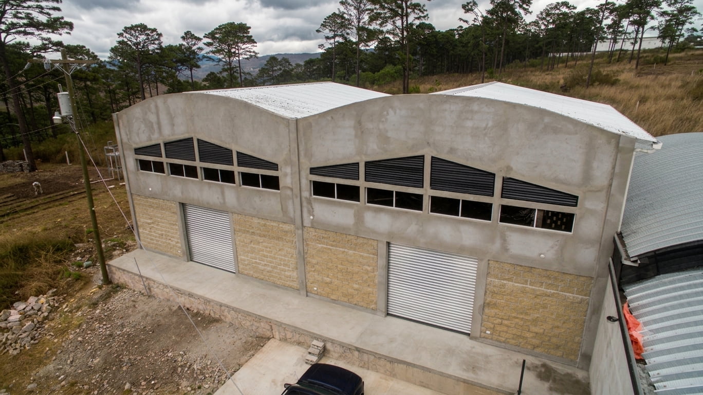 Construcción de locales y espacios comerciales en Honduras